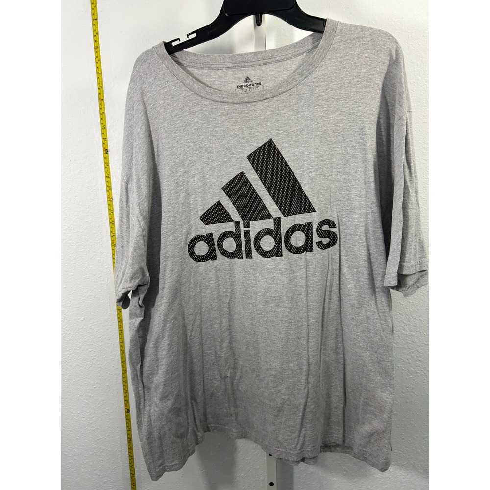 Adidas The Go-To Tee Mens 2XL Gray Heather Short Sleeve Graphic Logo T-Shirt